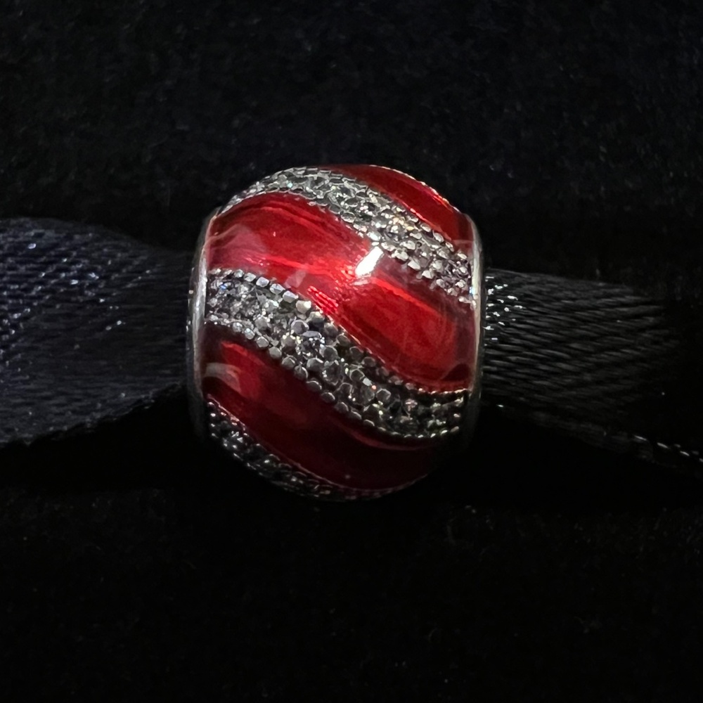 Pandora (Retired) Adornment Charm with Red Enamel - Picture 7 of 7
